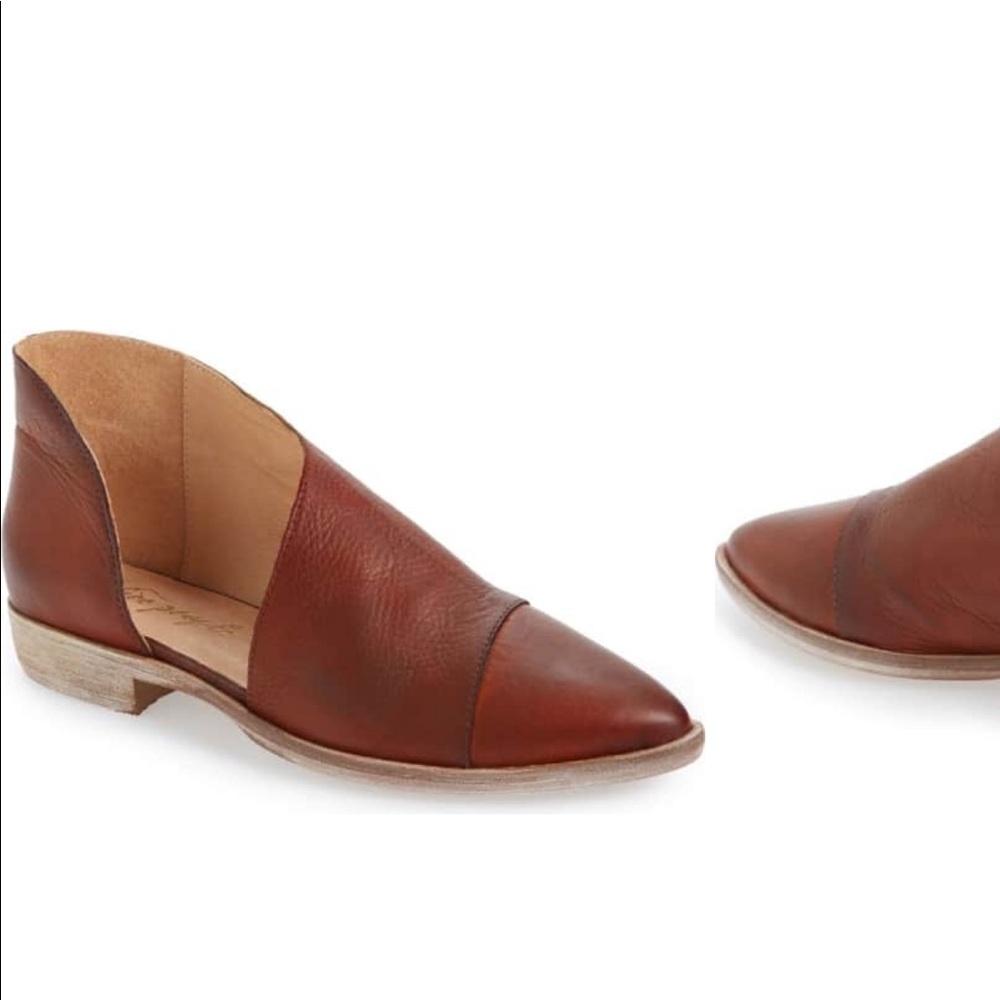 Free people cognac color flats!